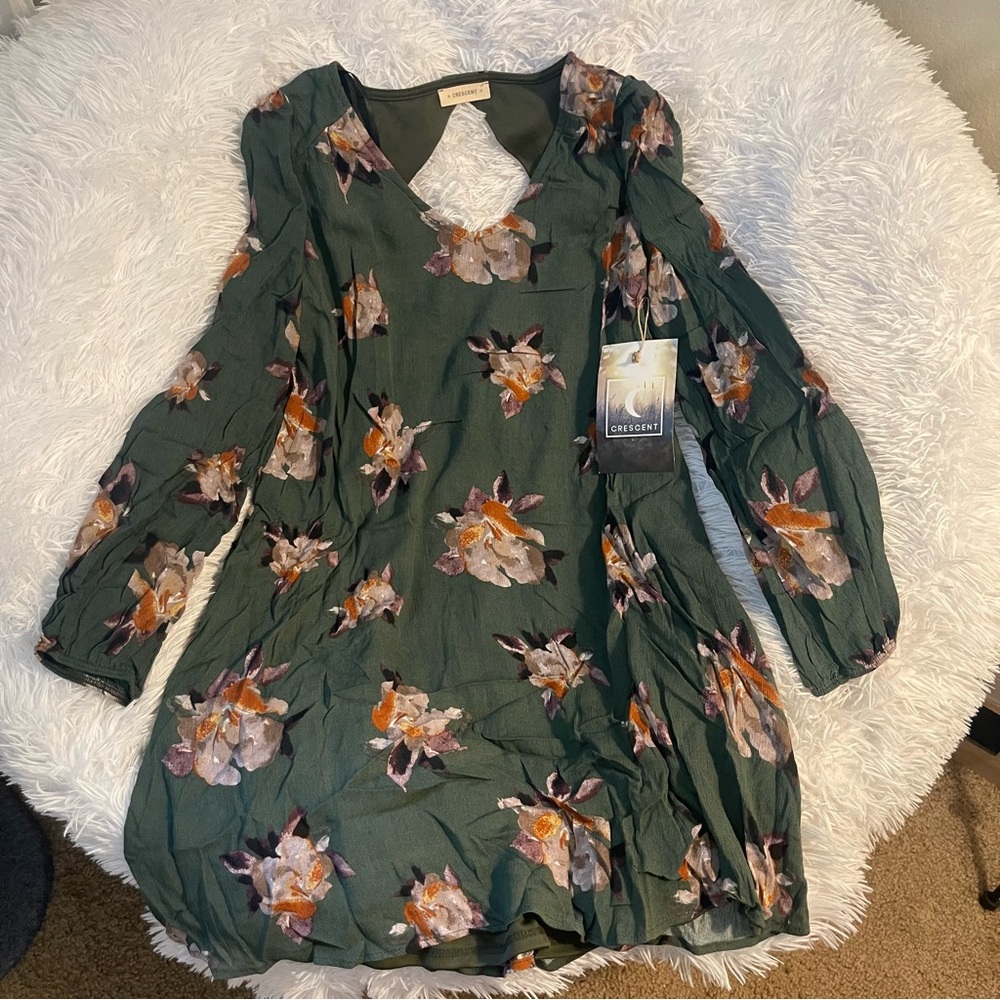 Floral bohemian open back lantern sleeves dress